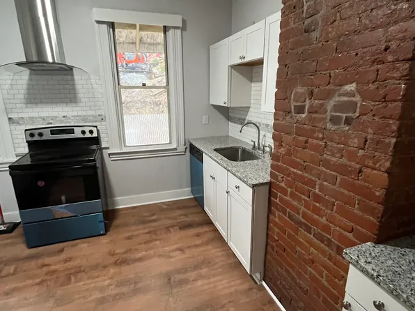 321-323 Maple Ter #1, Pittsburgh, PA 15211