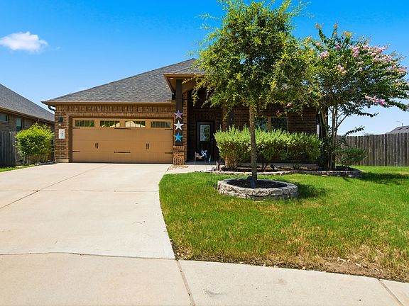 3rd image of 207 Verde Lake Way
