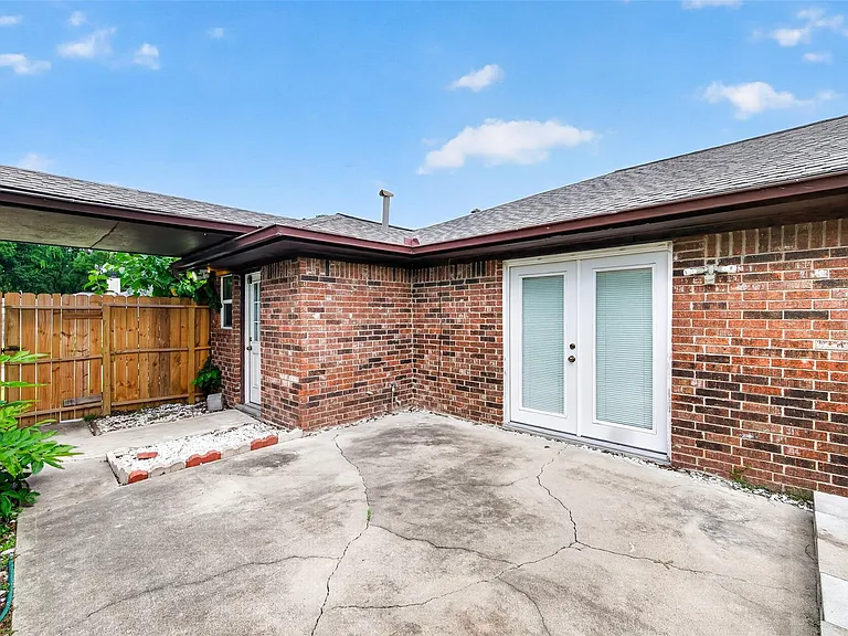 13615 Lynnwood Ln — Photo 31