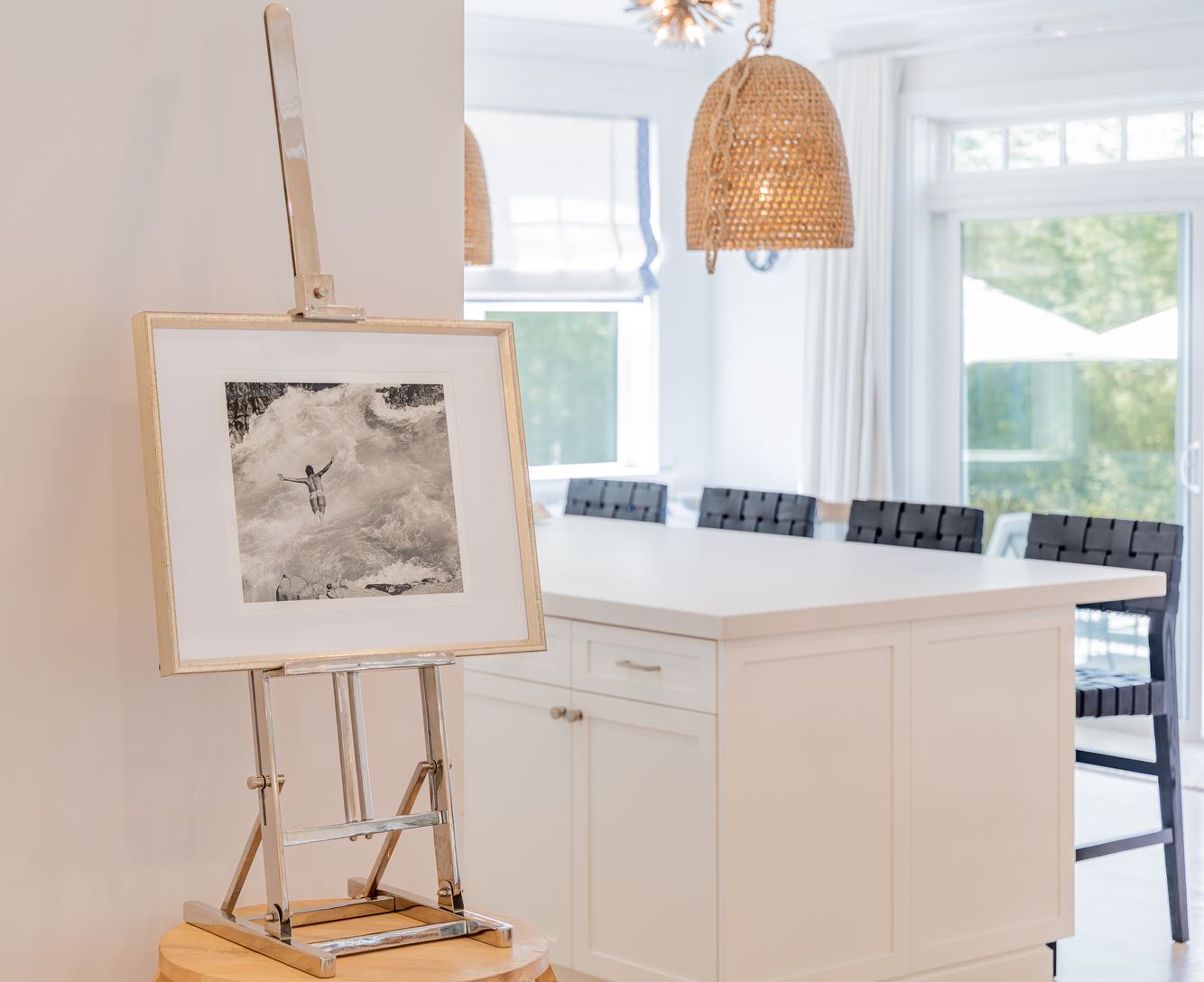  Artful accents throughout 