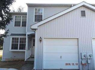 110 Forge Ln, Trevose, PA 19053