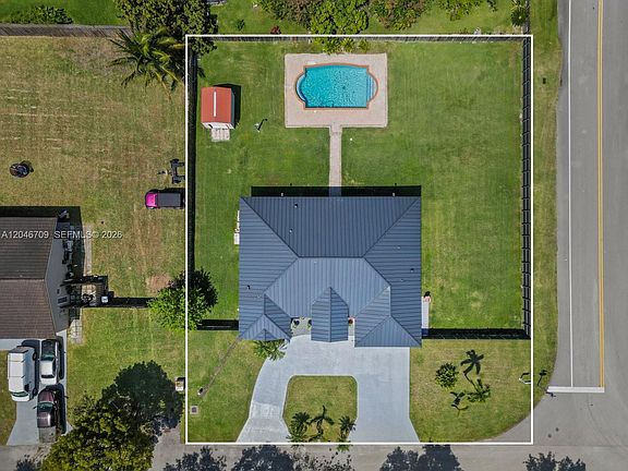 5th image of 13205 SW 218th Ter