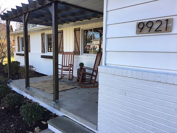 4th image of 9921 Hawley Dr
