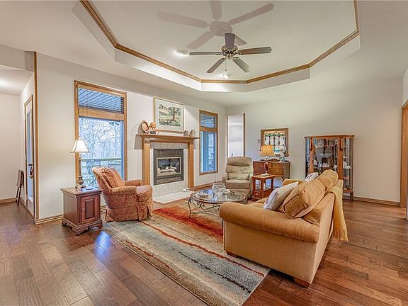 3rd image of 9 Morvan Dr