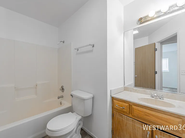 915 Spiros Ct #101 — Photo 7