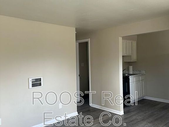 2nd image of 137-143 Stevens Ave #137