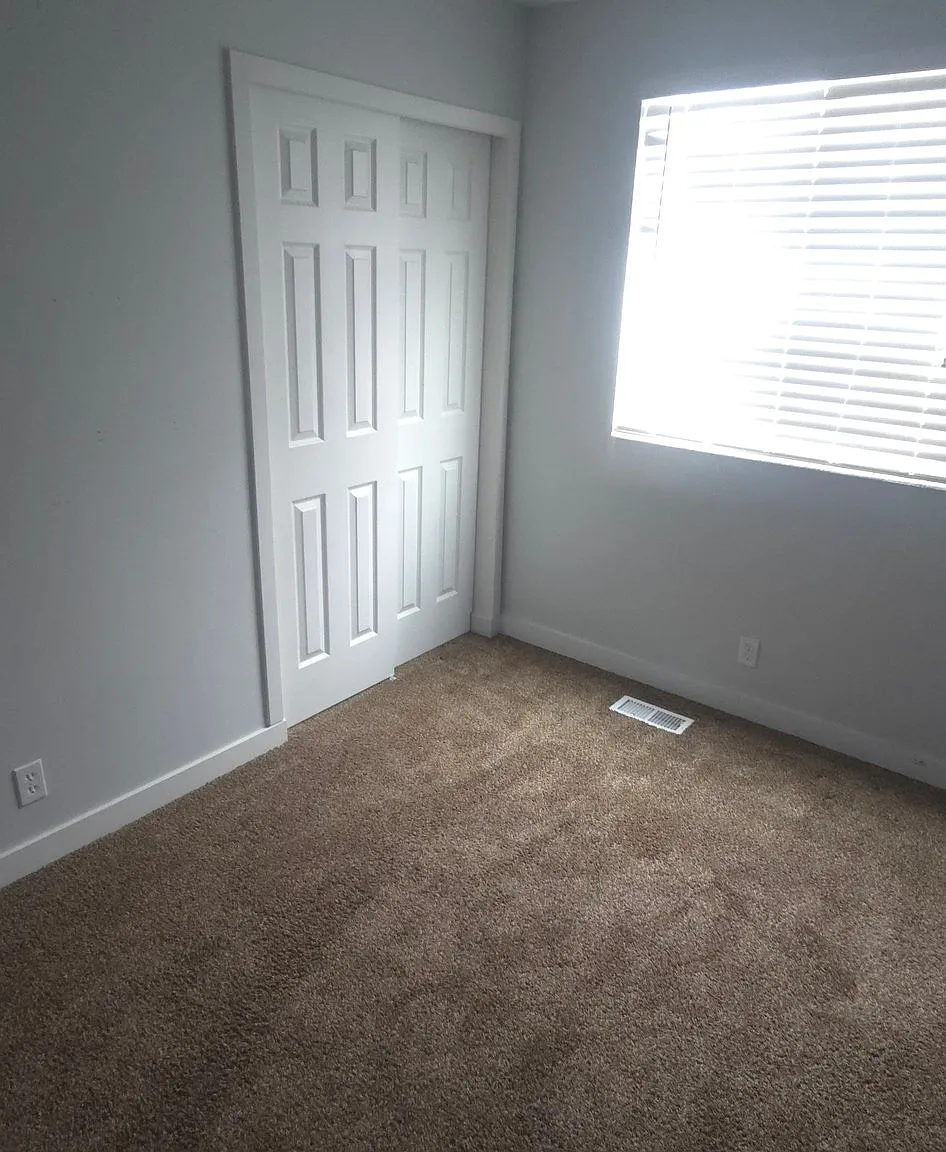 3867 w. Burgess rd — Photo 1