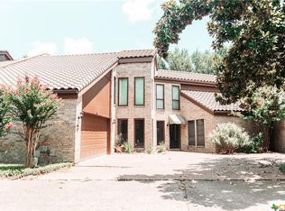 2 Somerset Pl, Victoria, TX 77904