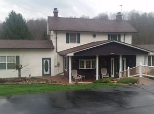 406 Stuckslager Rd, Grindstone, PA 15442