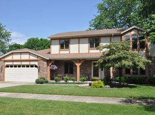 340 Robins Run, Burlington, WI 53105