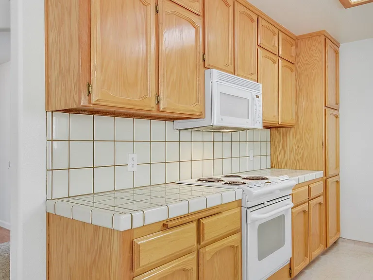 27557 Paradise Valley Ln — Photo 20