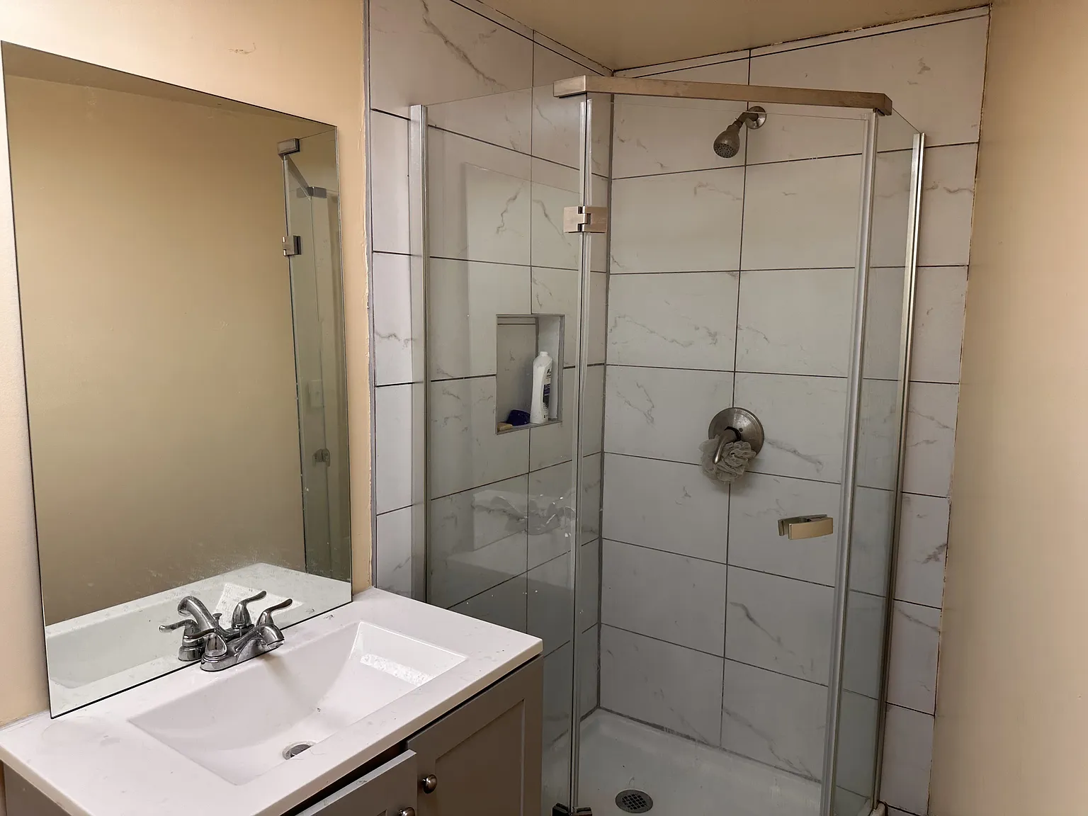 1 bed, 680 sqft, $1,050 — Photo 4