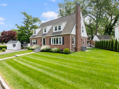 71 Sheffield Rd, Melrose, MA, 02176