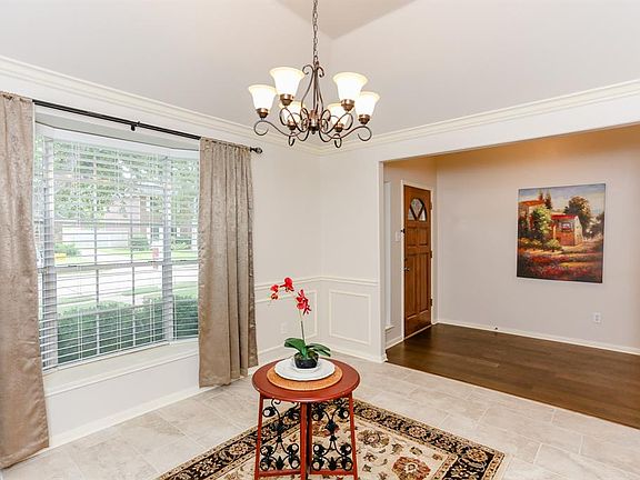 5th image of 2219 Country Mile Ln