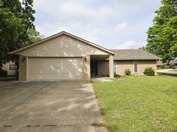 1901 Old Post Rd, Enid, OK 73703