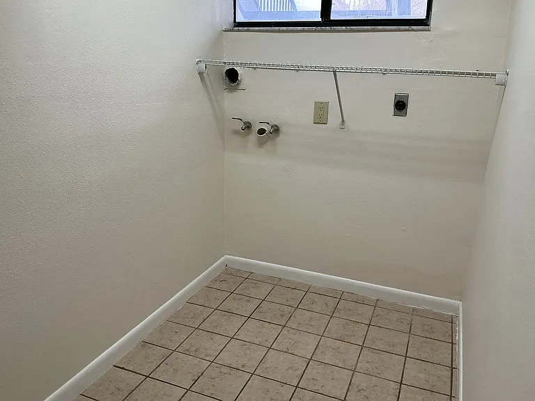 1 Lake Hollingsworth Dr #2 — Photo 21