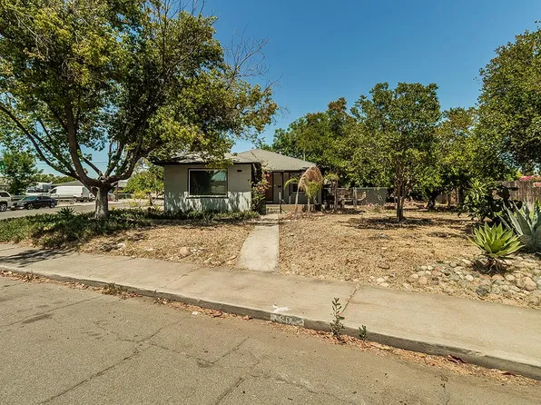 3971 Maywood Dr N, Fresno, CA 93703