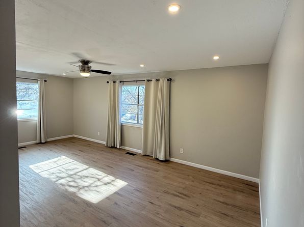 149 & 153 E Ruth St #149