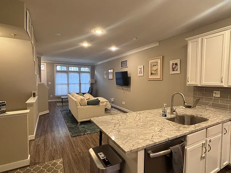 2302 Cobble Hill Ter — Photo 12