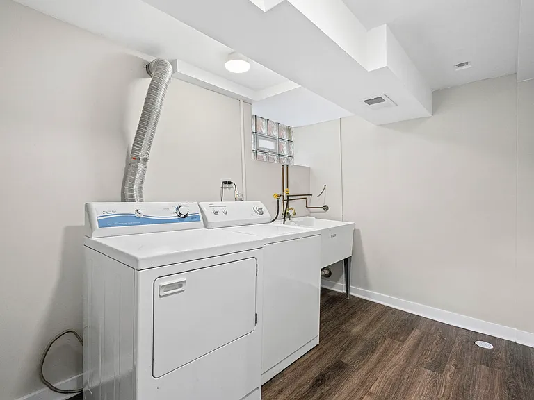 1723 W 75th Pl — Photo 14