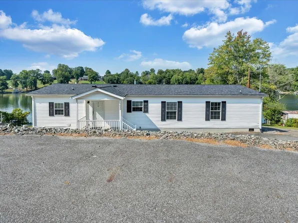 1492 Kaseys Lakeview Dr, Moneta, VA 24121