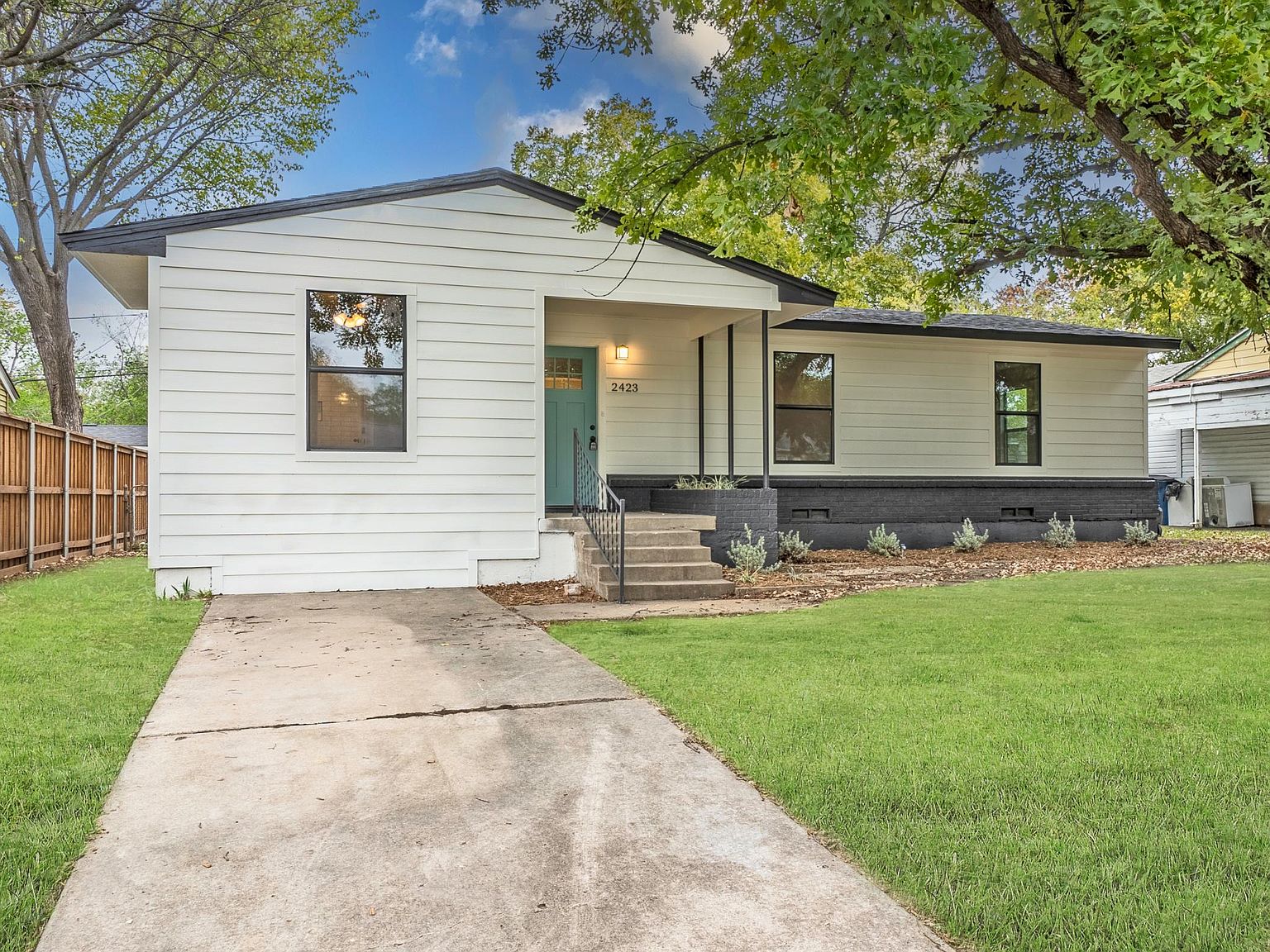 2423 Fenwick Dr, Dallas, TX 75228 Zillow