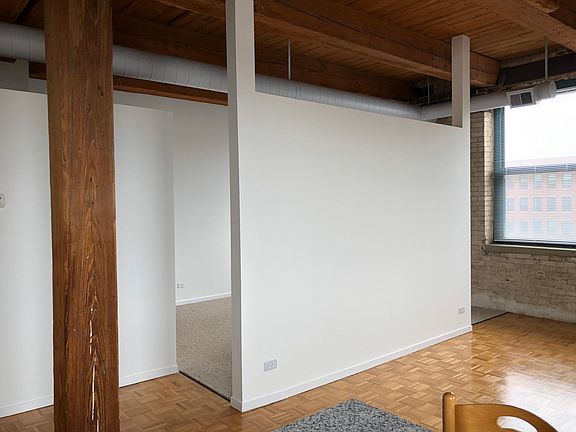 4th image of 4745 N Ravenswood Ave APT 213