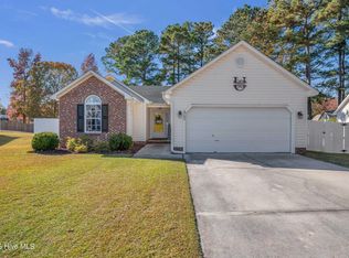 103 Dunhill Ct, Jacksonville, NC 28546