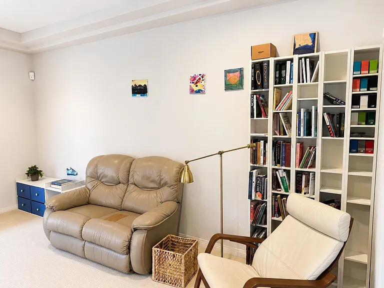 6051 Barnard Dr — Photo 4