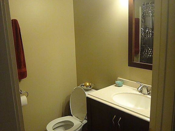 2nd image of 190 Aspen Ct
