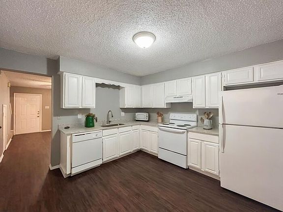 2nd image of 610 Wolftrap Dr