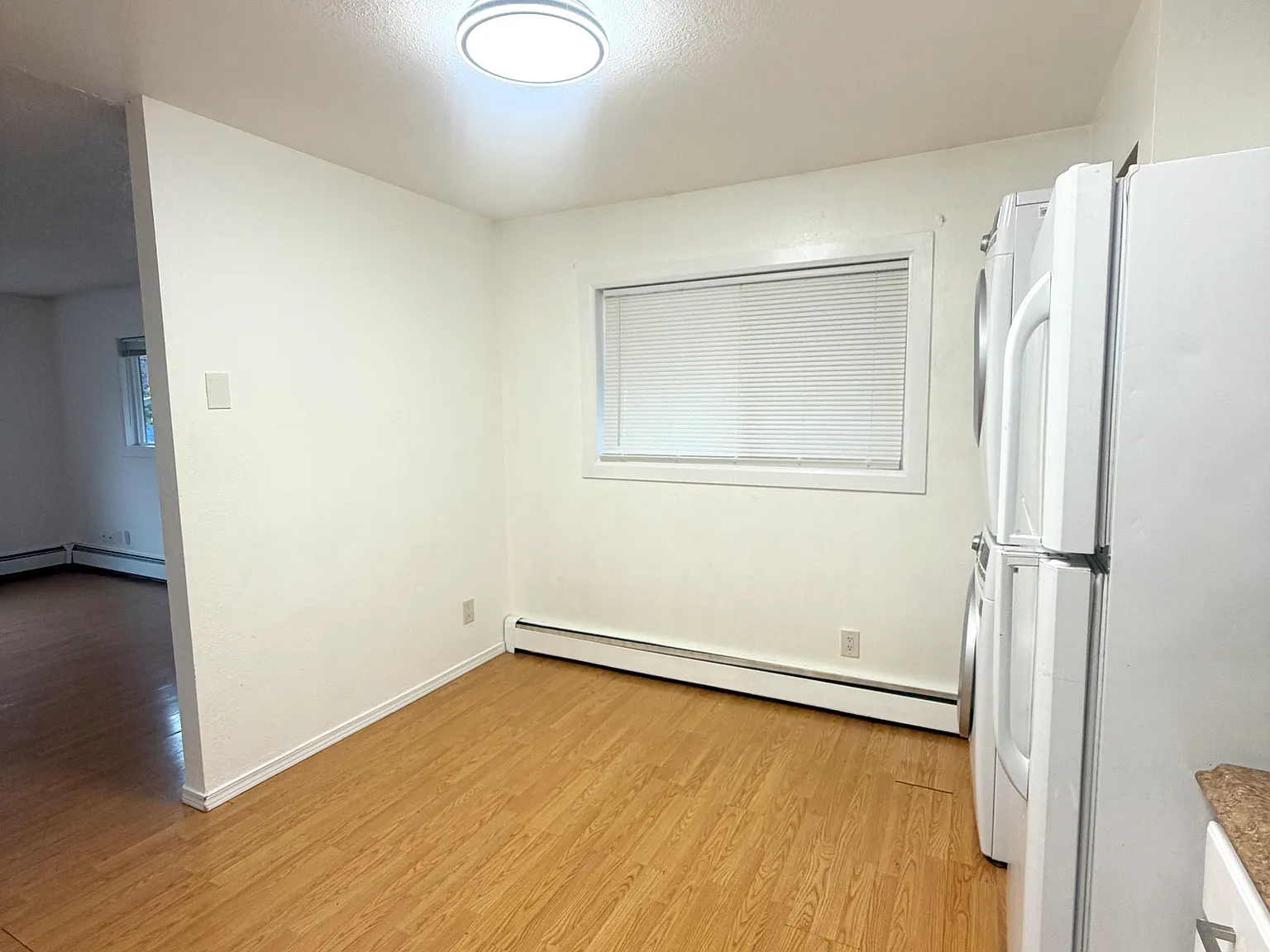 2 bed, 700 sqft, $1,600 — Photo 3
