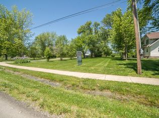 1123 E Main St, Perry, MO 63462