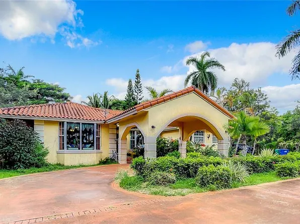 18118 SW 216th St, Miami, FL 33170
