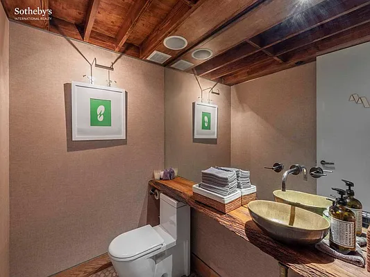 Rented by Sotheby's International Realty | media 13
