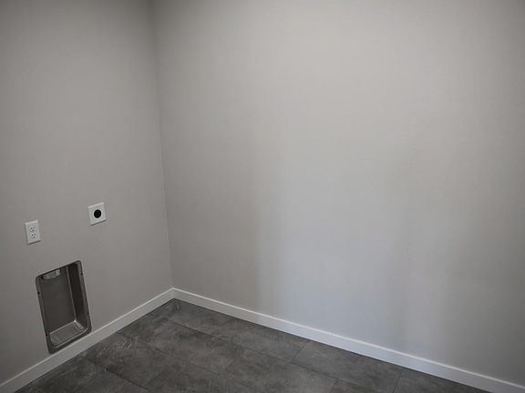 3rd image of 109 N Ash St
