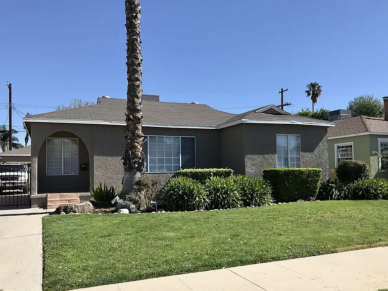 Xlnt curb appeal!