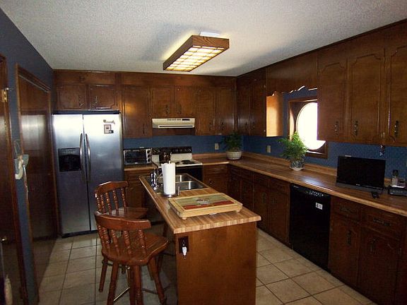 3rd image of 2966 Glen Echo Dr