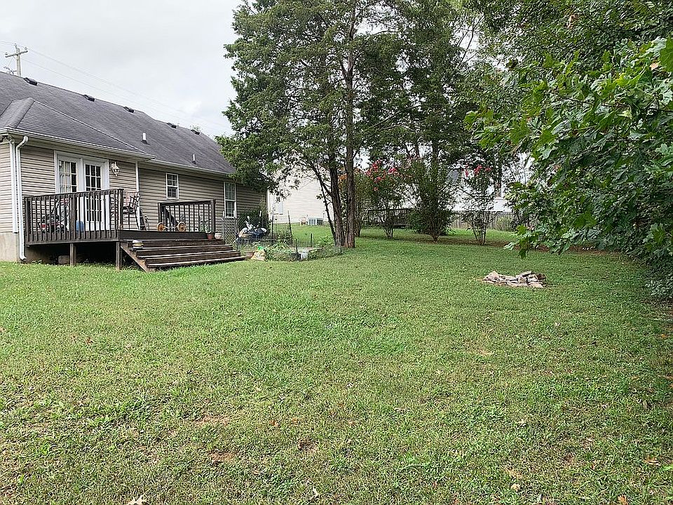 2nd image of 2051 Abingdon Dr