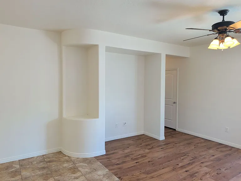 470 S 6250 W — Photo 2