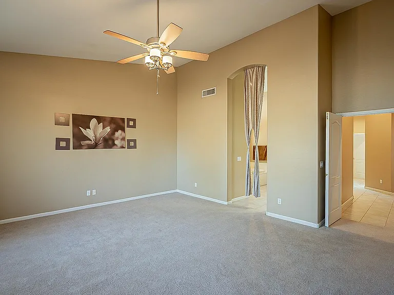 4926 E Duane Ln — Photo 7