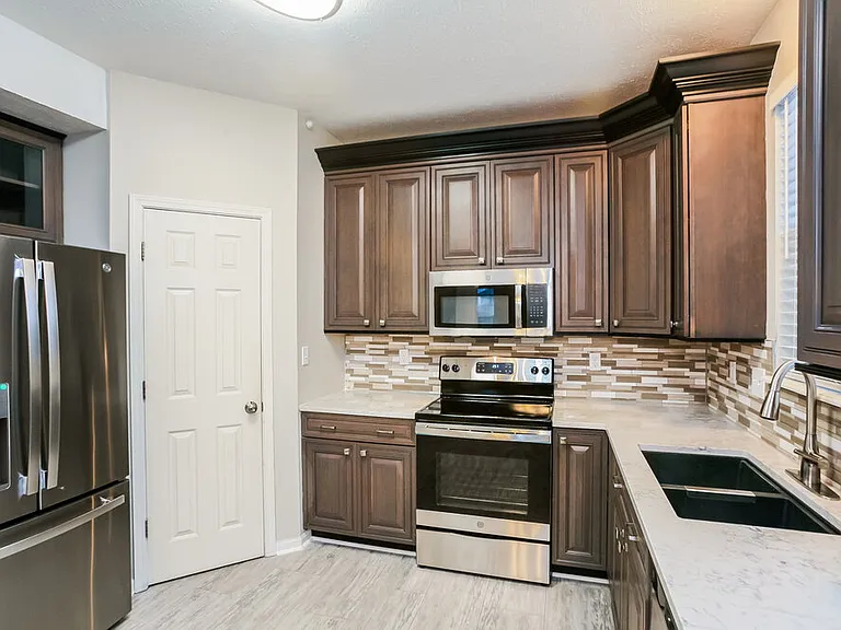 147 Fountain Dr — Photo 7