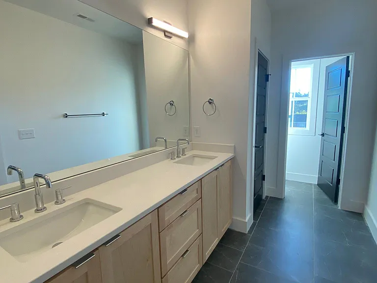 6460 Thunderbird Dr — Photo 6