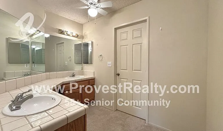 19053 Elm Dr — Photo 15