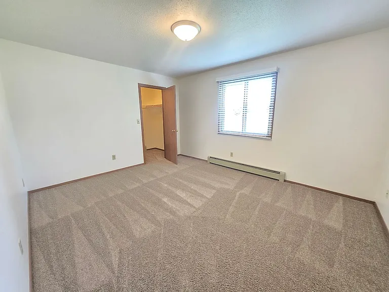 Chaplewood 2 Apartments — Photo 6