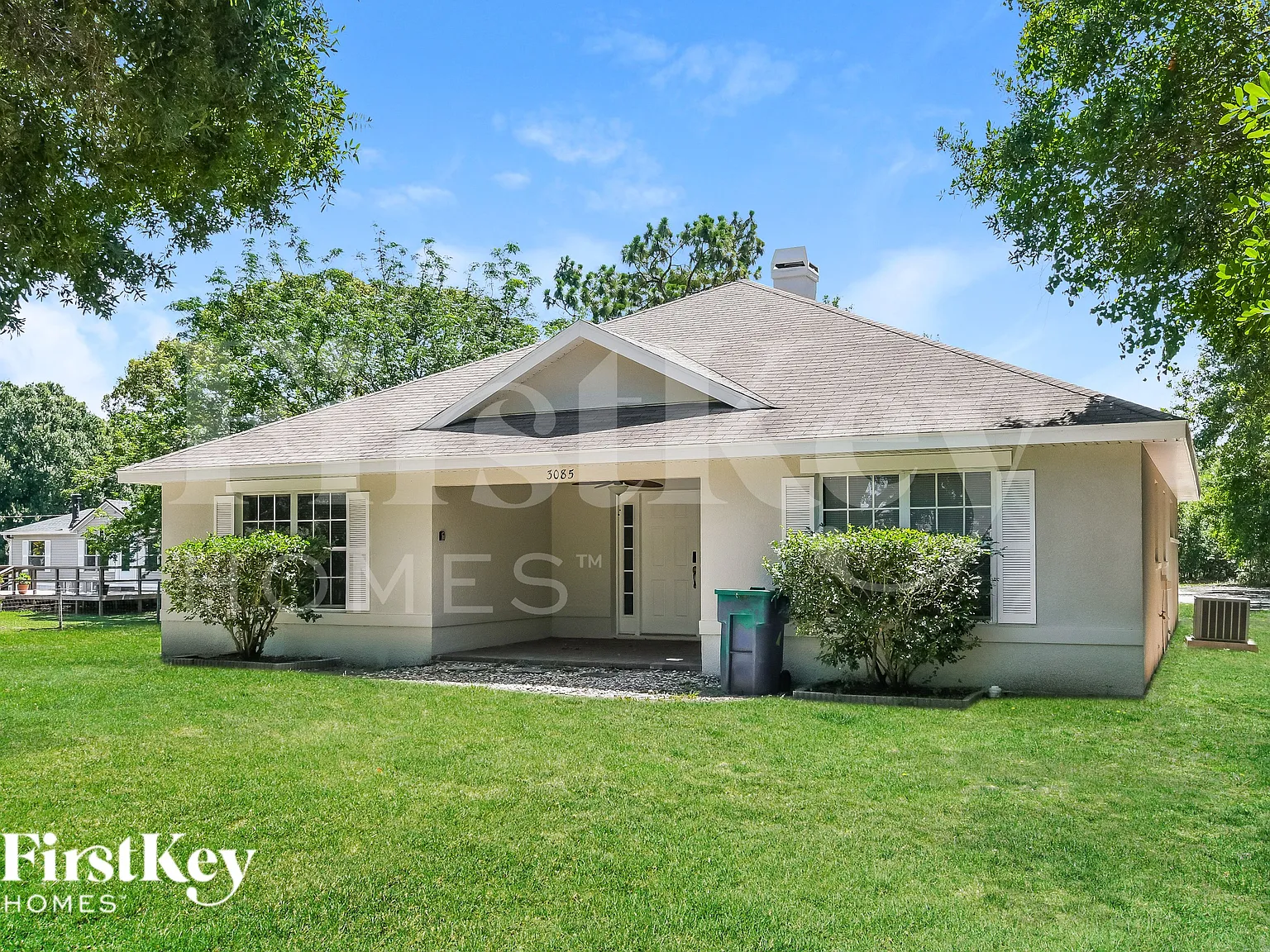 4 bed, 2.0 bath, 1638 sqft, $2,610 — Photo 2