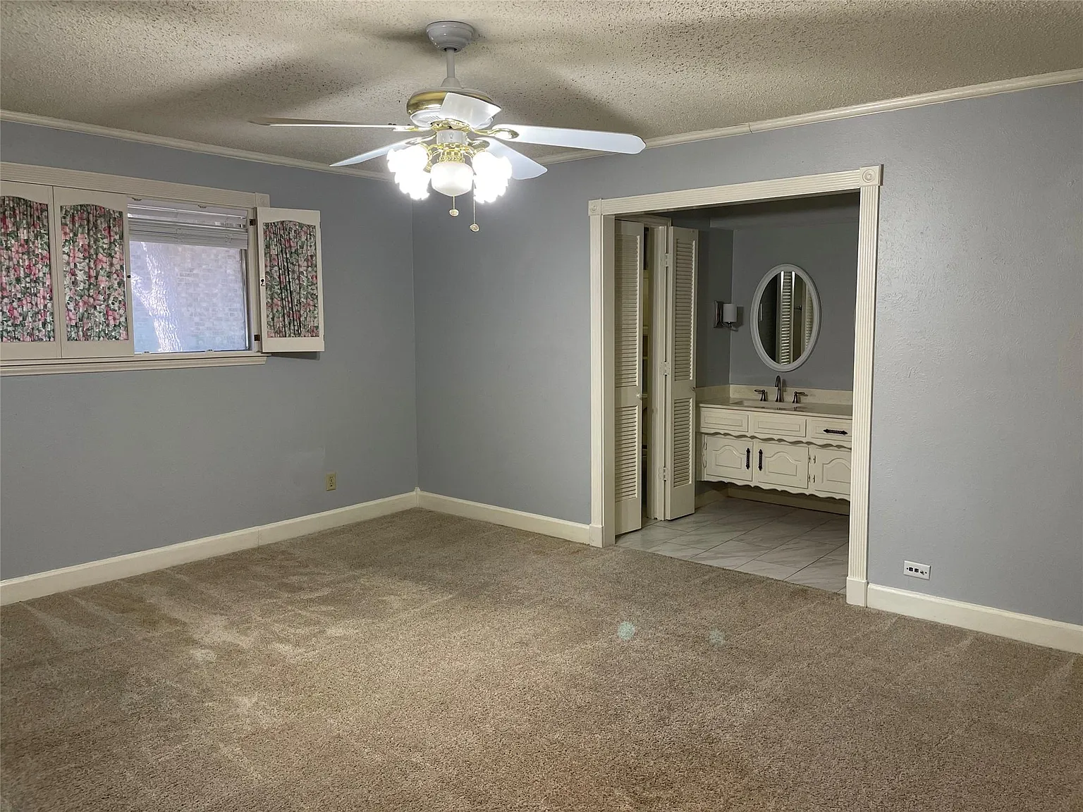 3 bed, 1871 sqft, $2,150 — Photo 4
