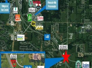 2922 S 26th St, Rogers, AR 72758