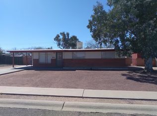 6710 E Calle Cappela, Tucson, AZ 85710