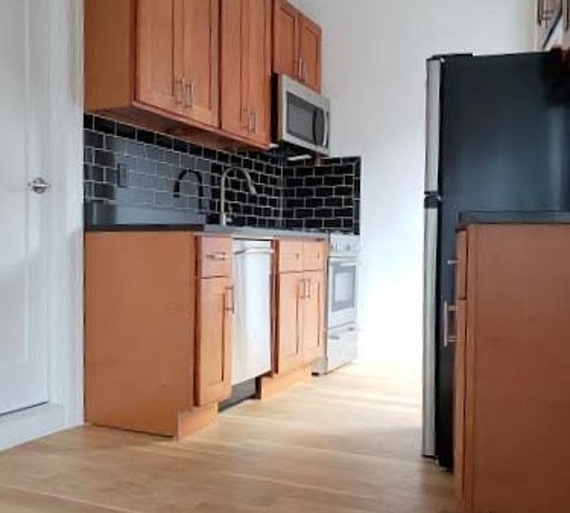 1st image of 162 W 4th St APT 2